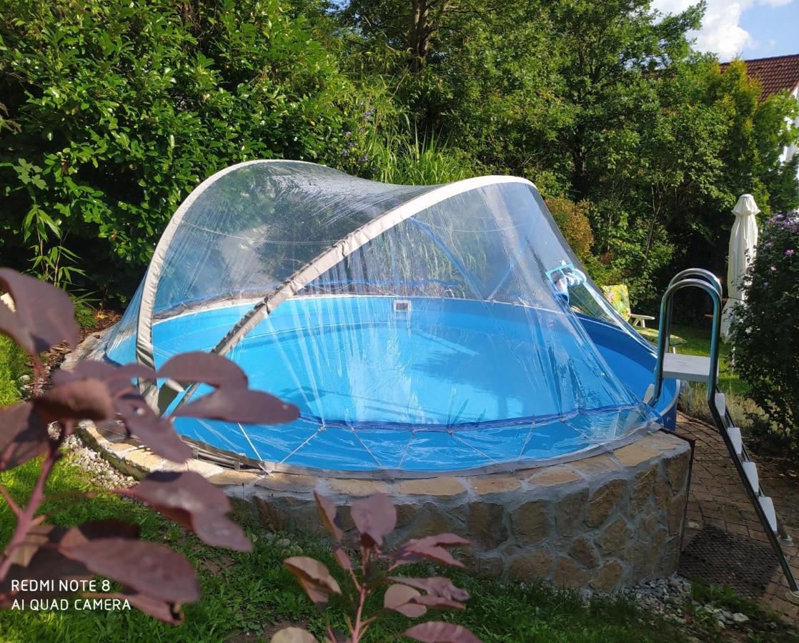 Mediterran-Skandinavisch - Outdoorwhirlpool Ganzjaehrig Burgthann Exterior photo